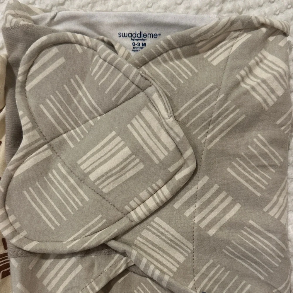 Set of 3 SwaddleMe swaddles - rust, cream, gray